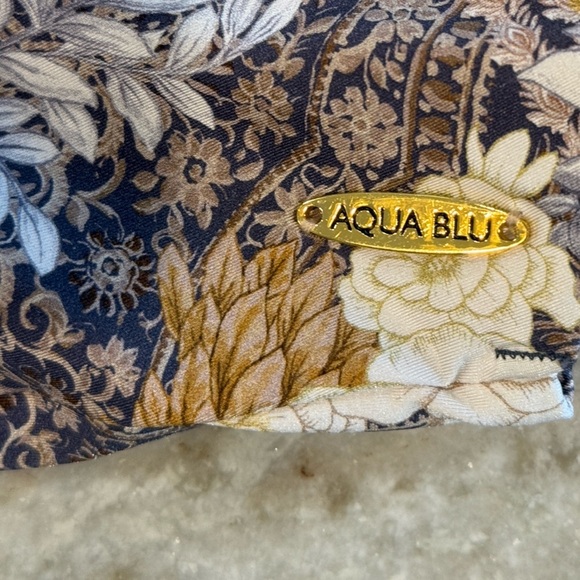 Women’s AQUA BLU Kismet Sophia One Piece short sleeve swimsuit. Size US 10 - Picture 10 of 12